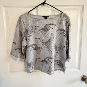 H&M Bird Print Top Size Small Gray Crane Bird Graphic Casual Tee